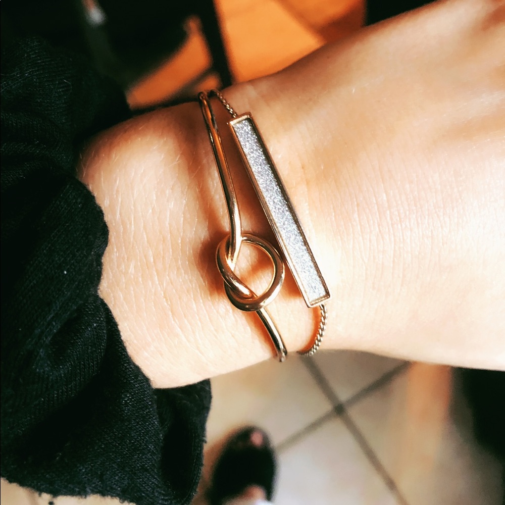 Knot Bracelete